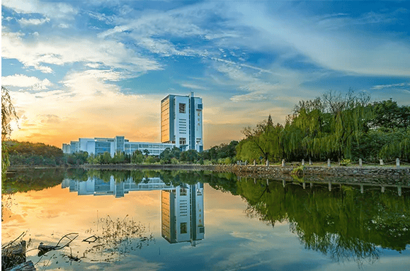南昌大学抚州医学院