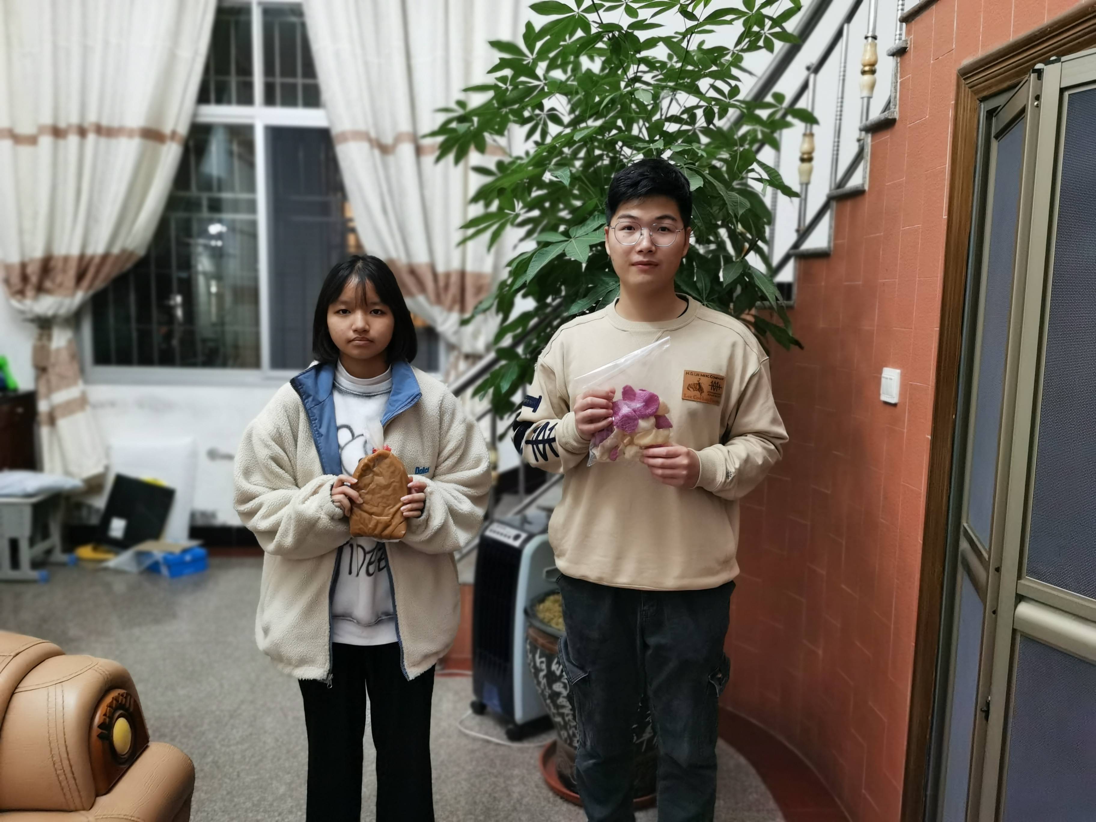 福建师范大学毕业证什么颜色